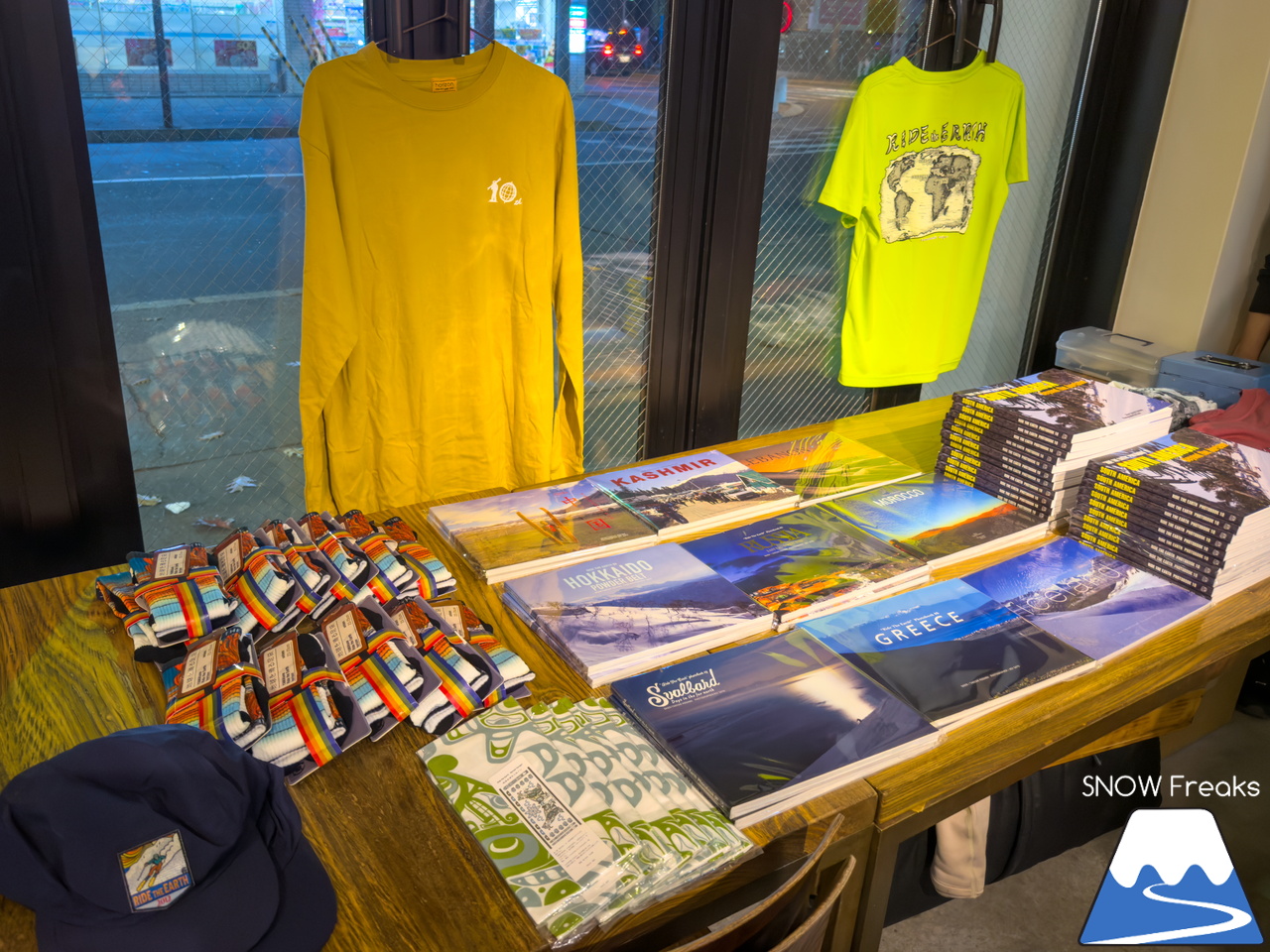 祝・10作目。地球を滑る旅『RIDE THE EARTH 10 SOUTH AMERICA』出版記念イベント・プロスキーヤー・児玉毅さんとプロフォトグラファー・佐藤圭さんによるスライドトークショー in 帯広 Report！